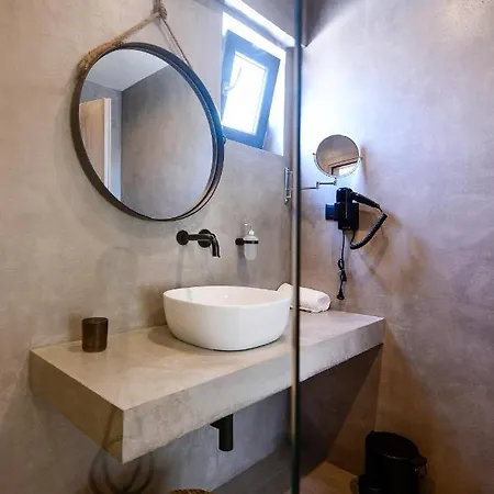 Отель Elies Aesthetic Living 3*