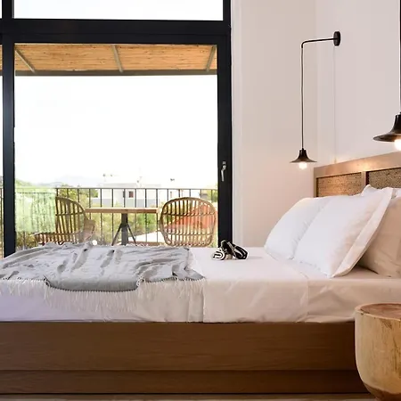 Отель Elies Aesthetic Living 3*
