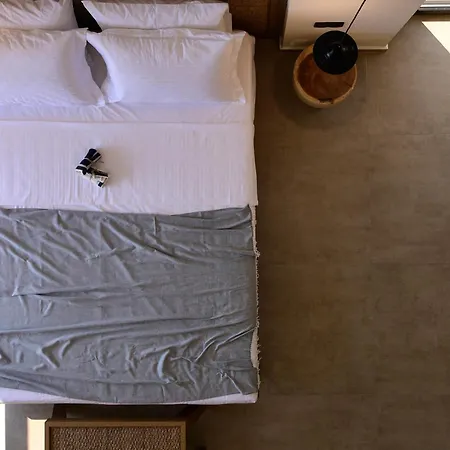 Elies Aesthetic Living