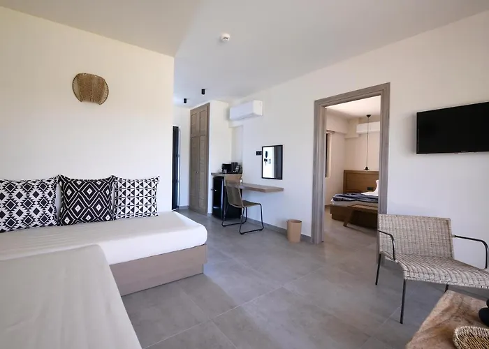 Отель Elies Aesthetic Living 3*